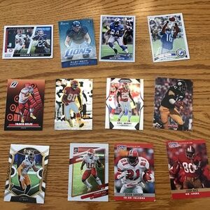 Lot 13 nfl football cards